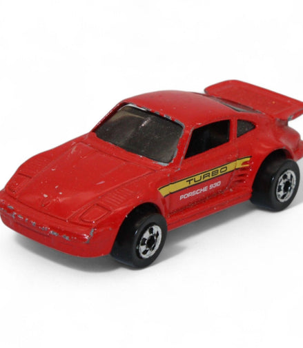 1989 Hot Wheels Porsche 930 Turbo red diecast model side view