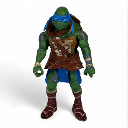 2014 TMNT Leonardo action figure with blue bandana