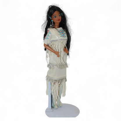 Native American Barbie Dolls Of The World Special Edition 1992 With Beaded Outfit & Accessories