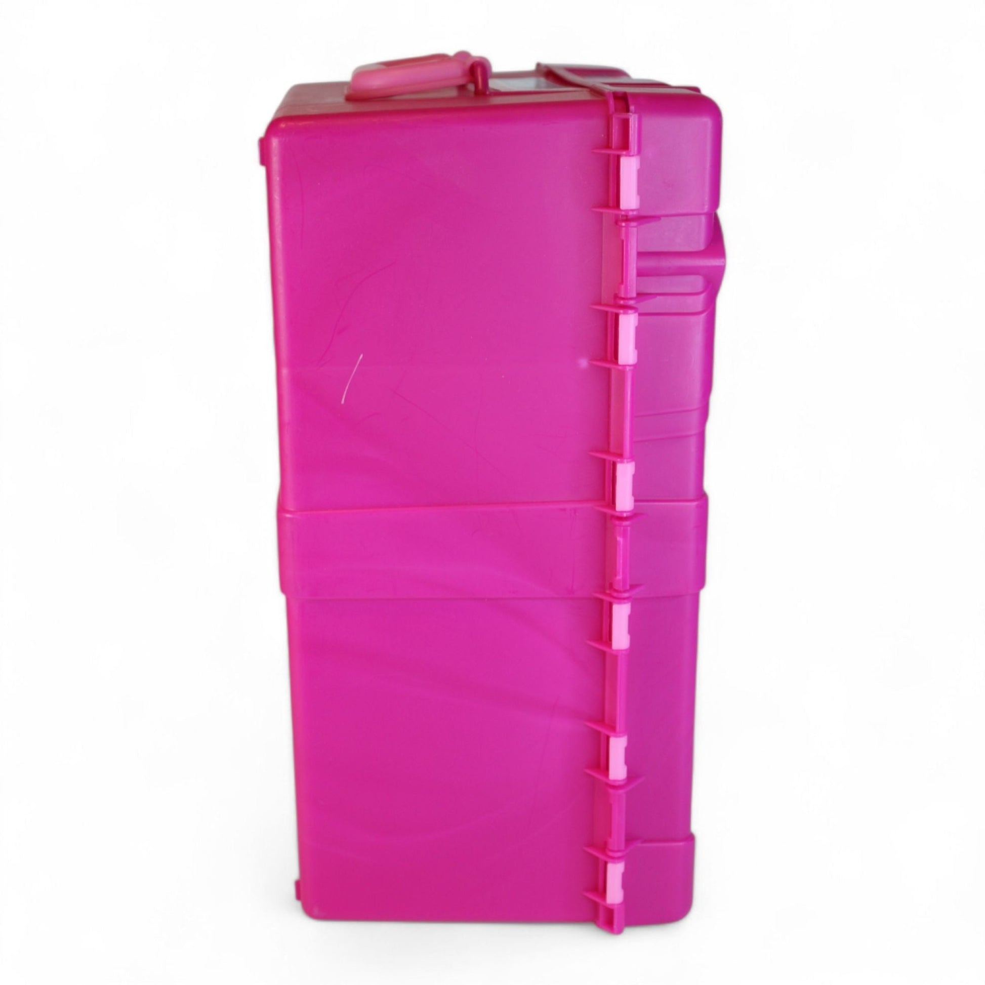 Side view of the Barbie Fashionista Travel Case with latch detail