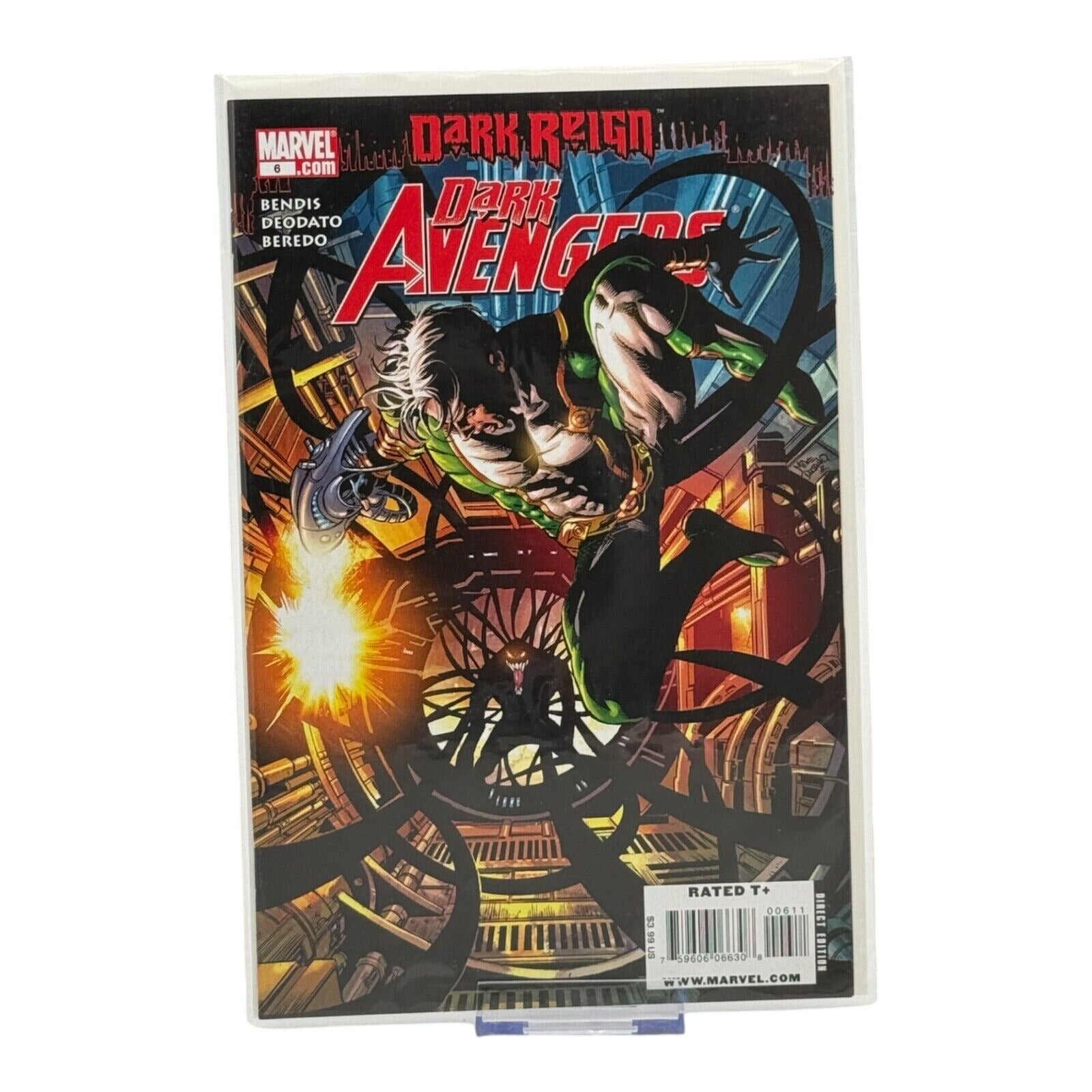 Cover of Dark Avengers issue with a dynamic superhero pose
