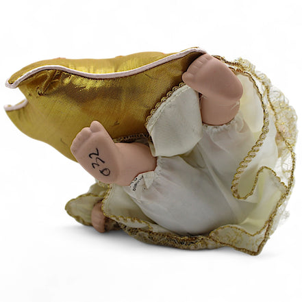 Geppeddo Mindy Mini Angel Porcelain Doll with Golden Star – angel dollGeppeddoDollangel dollangel figurineangel wings7