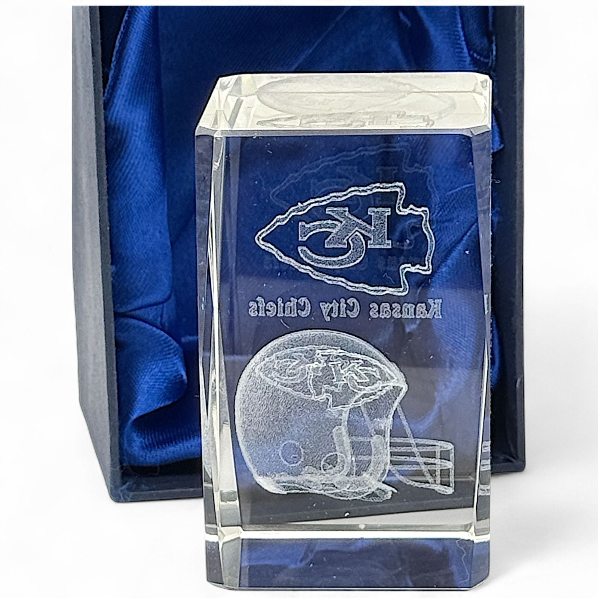 Kansas City Chiefs 3D Crystal NFL Collectible Gift – 3D Laser Etched HelmetIcebergSports - Collectible3D Laser Etched HelmetChiefs 3D crystal helmetChiefs Collectible Crystal4