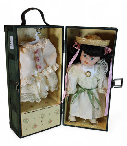 Lasting Impressions Companion Collection Doll – porcelain dollLasting ImpressionsDollblue eyescollectible dolldoll accessories1