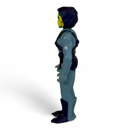 Masters of the Universe Skeletor 2018 Reaction Figure side view