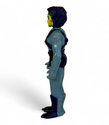 Masters of the Universe Skeletor 2018 Reaction Figure side view