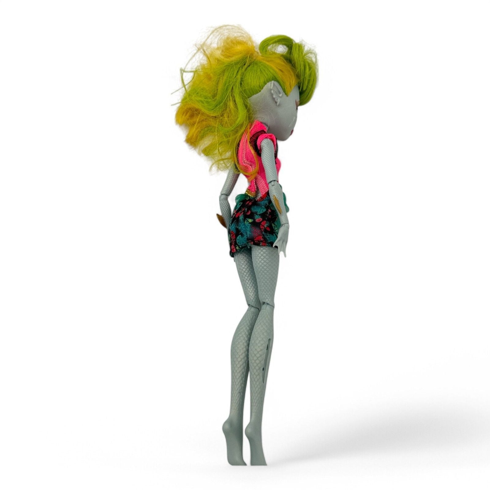 Detailed view of Monster High Lagoonafire Doll's outfit and accessories