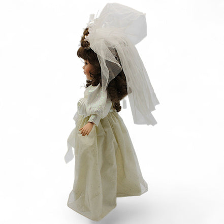 Porcelain Bride Doll with Elegant White Dress and Veil – wedding dollCollector's ChoiceDollbridal gowncollectible dollcollector's item2
