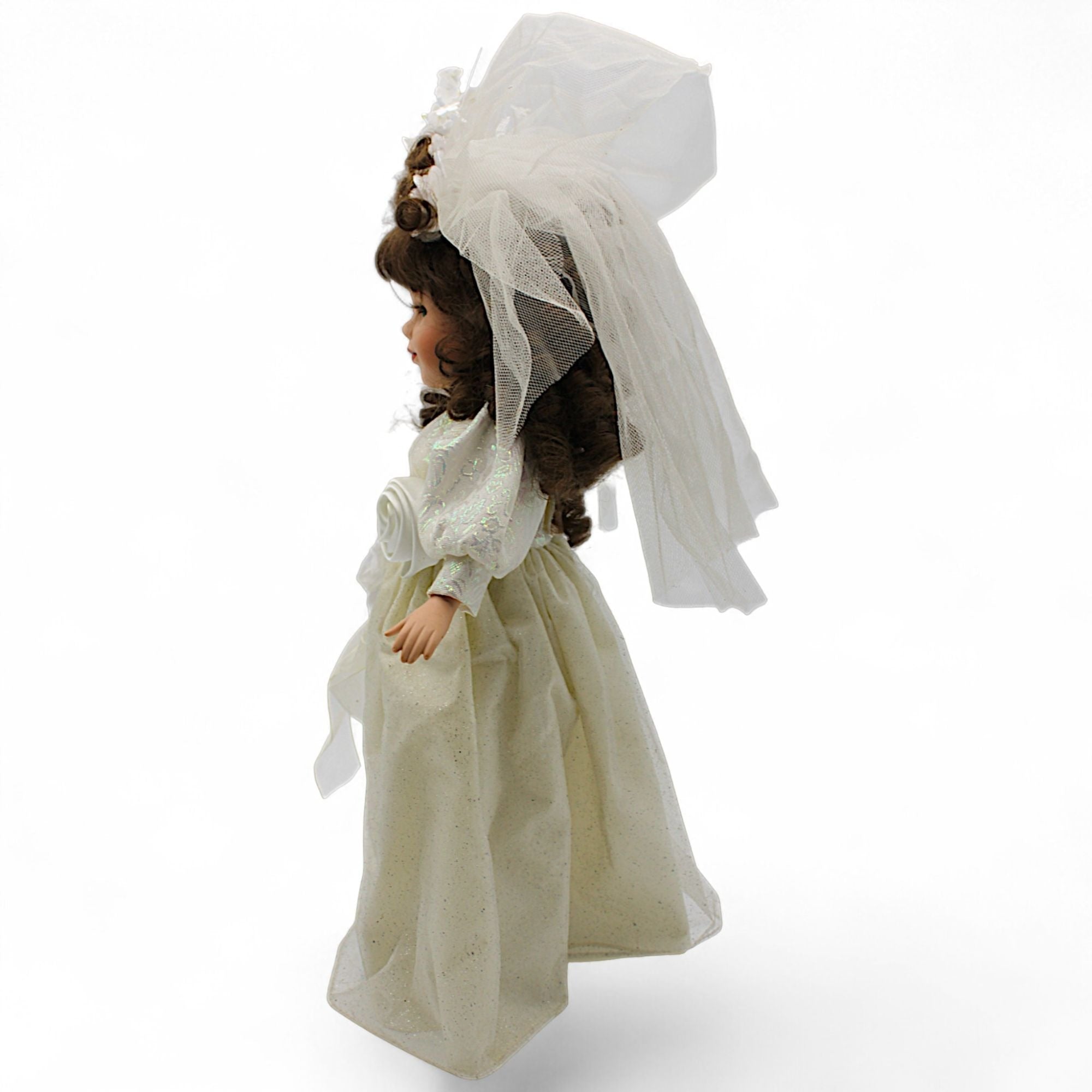 Porcelain Bride Doll with Elegant White Dress and Veil – wedding dollCollector's ChoiceDollbridal gowncollectible dollcollector's item2