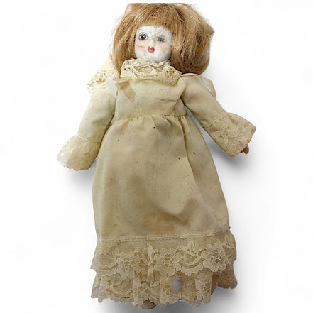 Vintage Porcelain Doll with Cream Lace Victorian Gown – vintage dollFlip Side CollectiblesDollantique dollceramic dollcollectible doll5