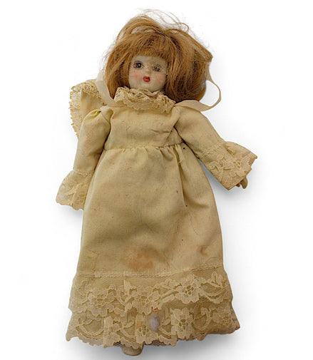 Vintage Porcelain Doll with Cream Lace Victorian Gown – vintage dollFlip Side CollectiblesDollantique dollceramic dollcollectible doll1