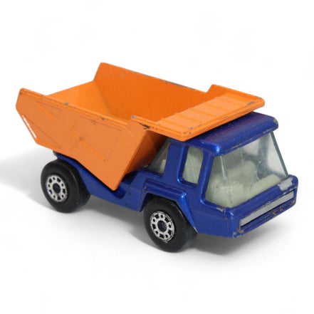 Front view of the 1975 Lesney Matchbox Atlas Dump Truck highlighting its classic design
